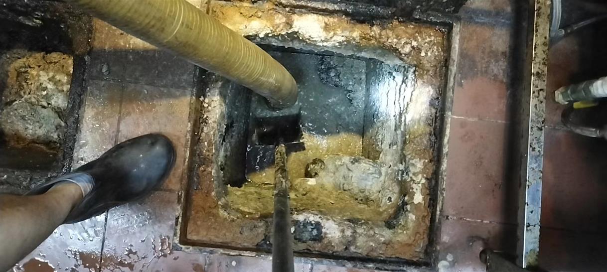 民丰污水池清理一般都有毒气，怎么预防中毒呢？